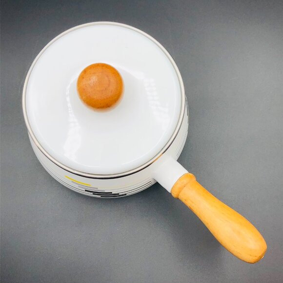 Vintage White Gray Yellow Stripes Enamel Fondue Pot and Lid Wood Handle Saucepan - Picture 4 of 13